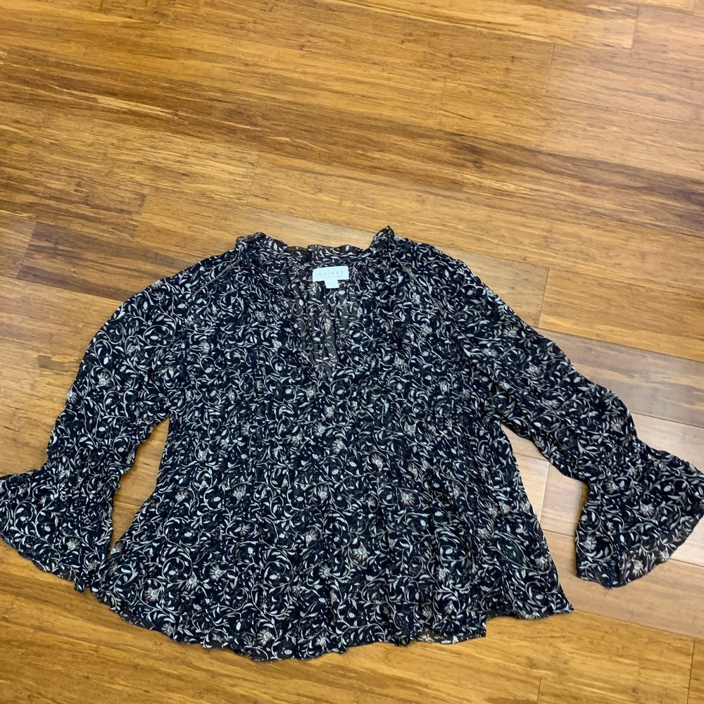 Velvet by Graham‎ & Spencer Floral Print Blouse Size XS Long Sleeve Ruffle Sheer